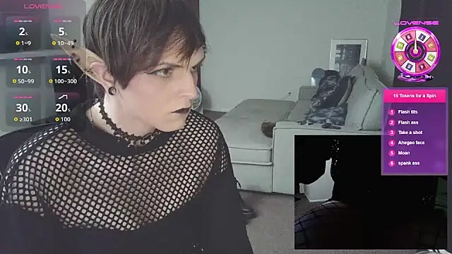 EnbyGamerChick online show from 09.21.25