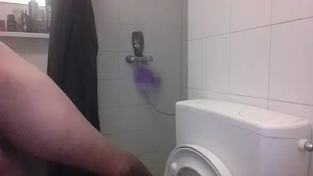 Snapshot of steef070 chatting on 10.11.25 steef070 online show from 10.11.25