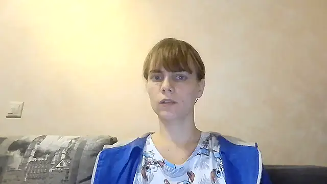 Snapshot of Loriven chatting on 09.26.25 Loriven online show from 09.26.25