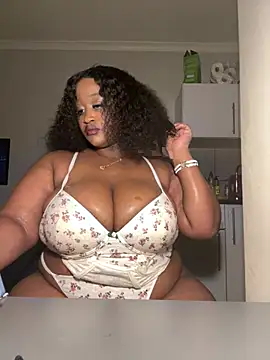 CURVYBUBBLEZ online show from 03.24.26