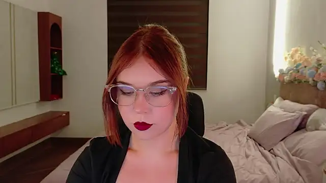 Snapshot of Lilith_Bonheur chatting on 05.29.26 Lilith Bonheur online show from 05.29.26