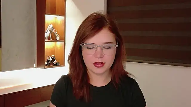 Snapshot of Lilith_Bonheur chatting on 06.26.26 Lilith Bonheur online show from 06.26.26