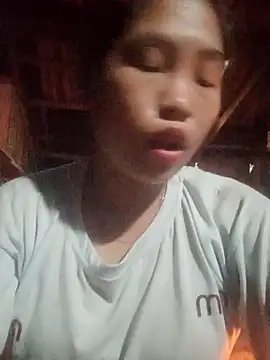 Luyen004 online show from 10.04.25