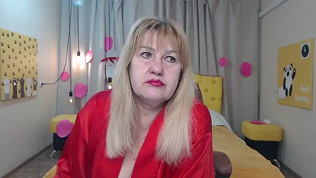 EmmaEllison online show from 04.14.26