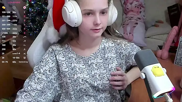 SharybbFace online show from 12.15.25