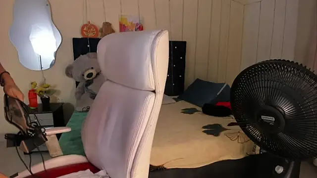 MalakChauriye online show from 11.12.25