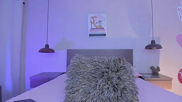 Snapshot of cloehill_ chatting on 02.16.26 cloehill online show from 02.16.26