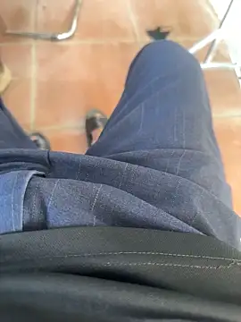 CZpublic online show from 10.08.25