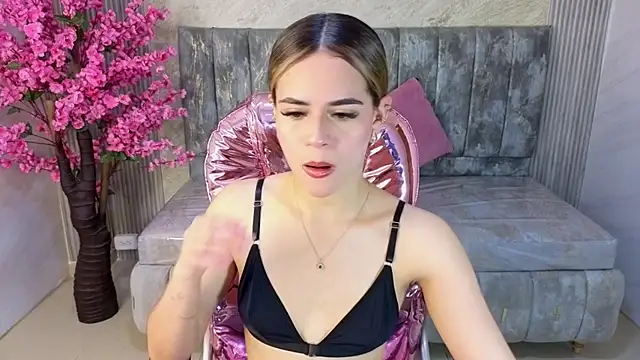 lilith4 s online show from 11.23.25