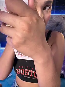 Isabella-Teen online show from 09.18.25