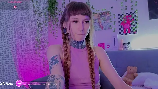 Snapshot of LilithPoison chatting on 07.15.26 LilithPoison online show from 07.15.26