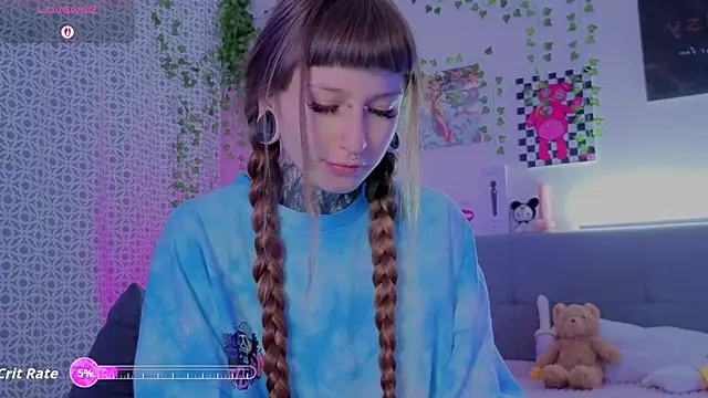 Snapshot of LilithPoison chatting on 07.18.26 LilithPoison online show from 07.18.26