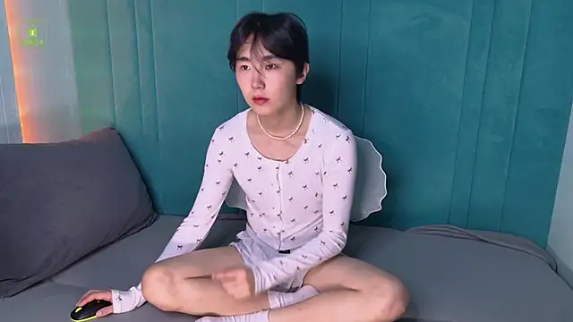 HeejinWang online show from 10.18.25