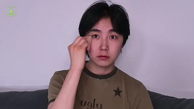 Snapshot of HeejinWang chatting on 06.19.26 HeejinWang online show from 06.19.26