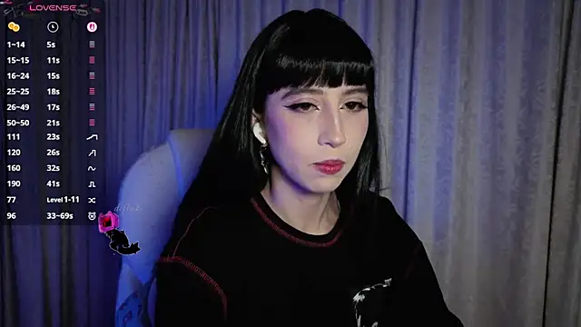 Snapshot of stephymoon_ chatting on 11.10.25 stephymoon online show from 11.10.25