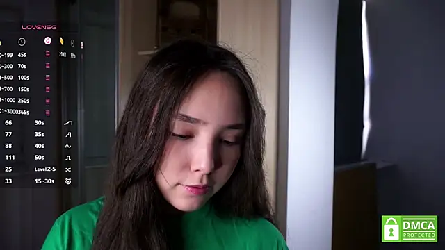 RenaeConnerley online show from 10.05.25