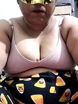 Mmm143 online show from 09.15.25