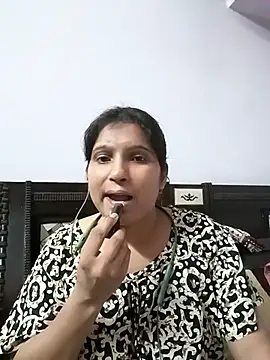 Snapshot of aliya-jaan71 chatting on 07.23.26 aliya-jaan71 online show from 07.23.26