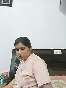 Snapshot of aliya-jaan71 chatting on 08.02.26 aliya-jaan71 online show from 08.02.26