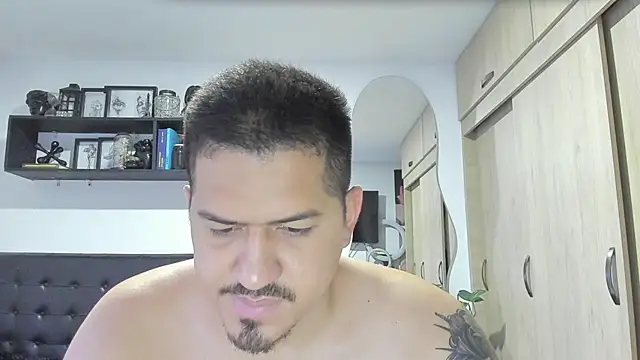 Snapshot of Arnolwilliams chatting on 09.19.25 Arnolwilliams online show from 09.19.25