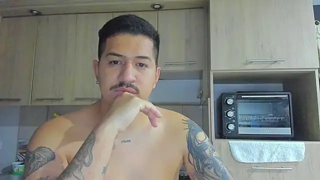 Snapshot of Arnolwilliams chatting on 10.09.25 Arnolwilliams online show from 10.09.25