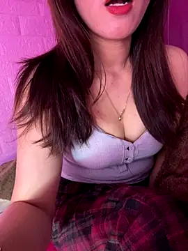 Moon pusy online show from 12.18.25