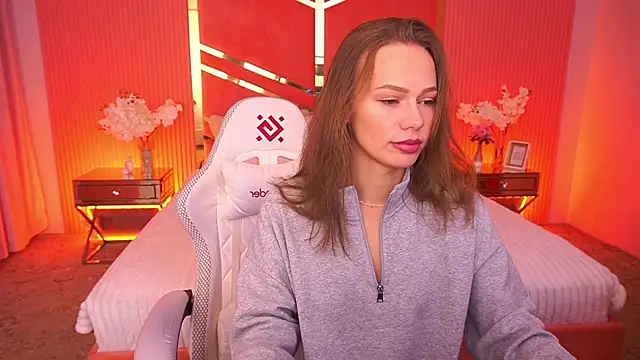 ShyySiren online show from 11.15.25