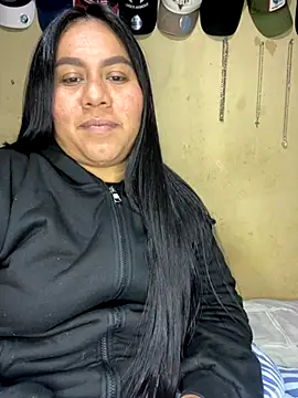 babyjuly19 online show from 10.25.25