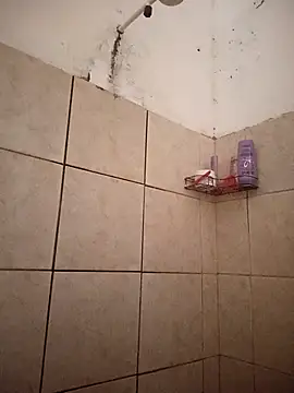 Snapshot of Milenvs chatting on 09.24.25 Milenvs online show from 09.24.25