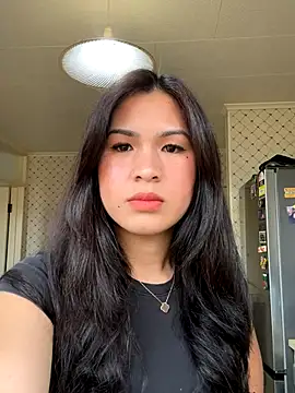 ZoeyJohnson online show from 10.23.25