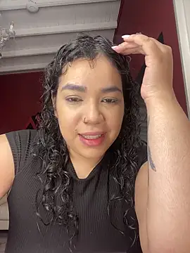 krisstenSantos online show from 10.11.25