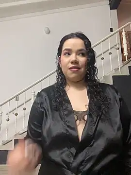 krisstenSantos online show from 11.28.25