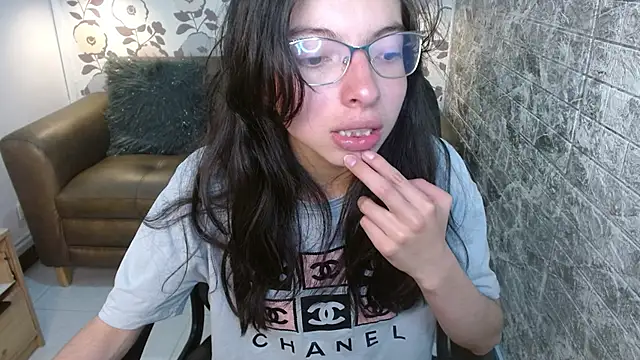 alllyson  online show from 09.19.25