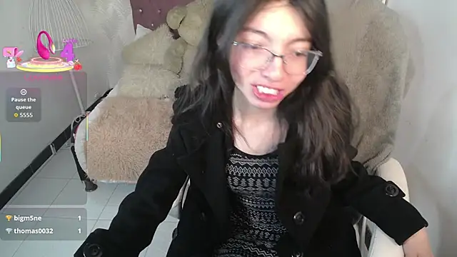 alllyson  online show from 10.08.25