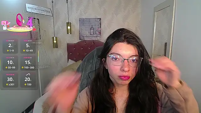 alllyson  online show from 10.10.25