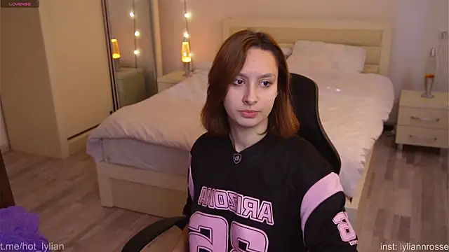 LilyannRosse online show from 11.03.25