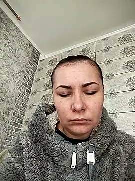 Mia24Blove online show from 10.12.25