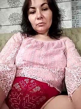 Mia24Blove online show from 10.19.25