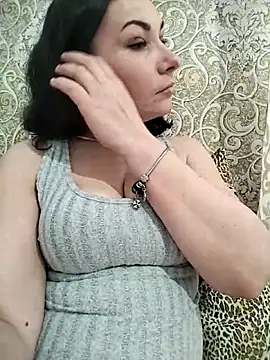 Mia24Blove online show from 03.18.26