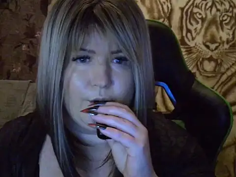 YuliiaSan online show from 12.05.25