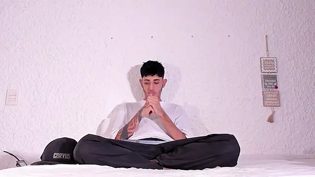 j martony online show from 11.17.25