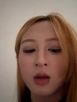 yuki june online show from 09.18.25