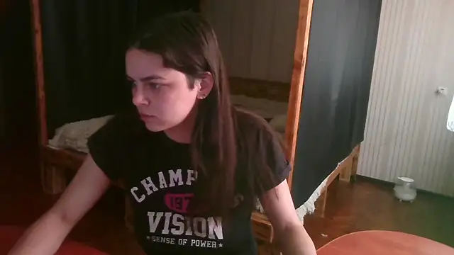 Snapshot of EthelsLover chatting on 05.04.26 EthelsLover online show from 05.04.26