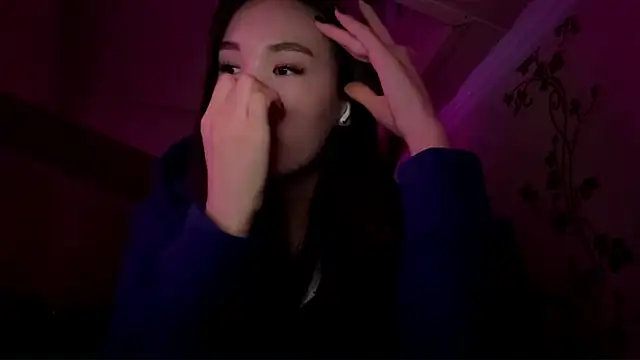 Snapshot of marry_dreams chatting on 10.02.25 marry dreams online show from 10.02.25