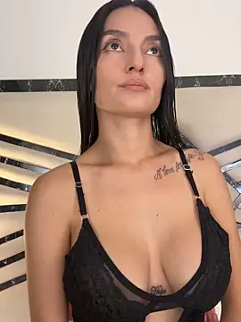 Snapshot of MiaKane99 chatting on 02.26.26 MiaKane99 online show from 02.26.26