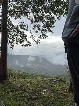 sky-wolves online show from 10.10.25