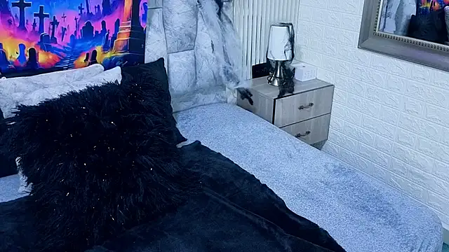 sofiagutierrez   online show from 10.31.25