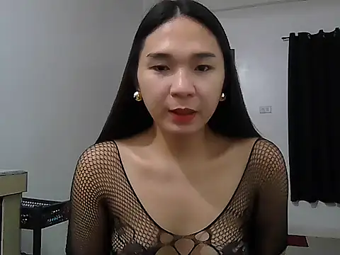 Snapshot of cumslut_selena69 chatting on 05.11.26 cumslut selena69 online show from 05.11.26