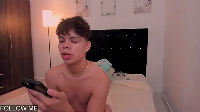 Zacktorres  online show from 11.13.25