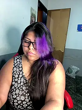 Lunarebelde online show from 12.22.25